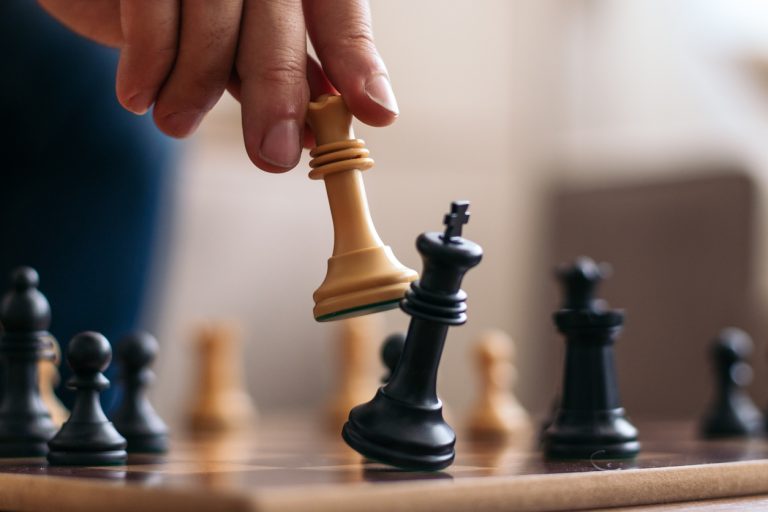 How to Checkmate in Chess: The Art of Total Domination